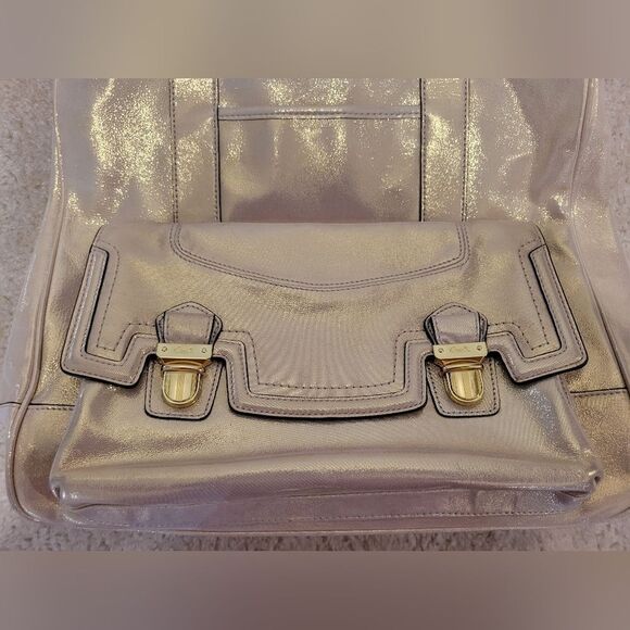 Authentic Coach Gold Shimmer bag - Picture 3 of 12